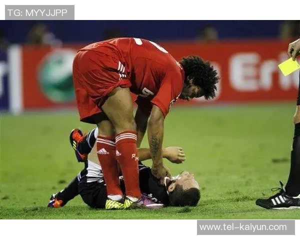 马塞洛足球鞋的独特魅力与性能分析让你在球场上脱颖而出